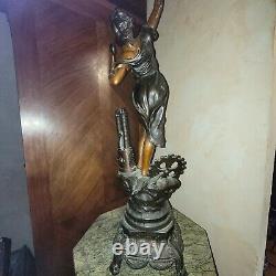 05k11 Ancienne Grande Statue Regule Lampe Femme L'industrie Vers 1920