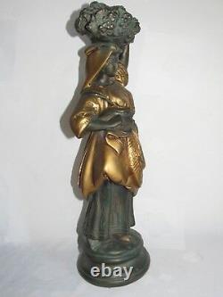 10e7 Ancienne Statue Pltre Polychrome Femme Paysanne Aux Vendanges Art Nouveau