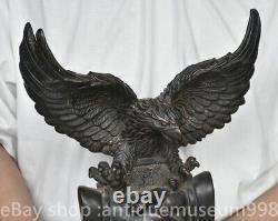 13.6 statue de l'aigle dans l'ancien palais de la dynastie du cuivre en Chine