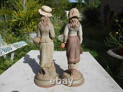2 Anciennes statue scuplture terre cuite terracotta femme Goldscheider 3 points