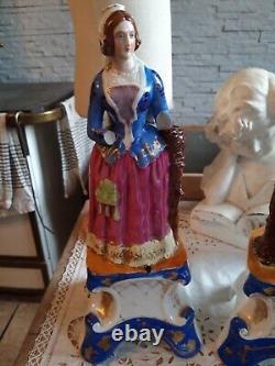 2 Bouquetières sculptures statues anciennes 39 cm 19 siècle porcelaine Paris