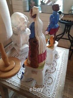 2 Bouquetières sculptures statues anciennes 39 cm 19 siècle porcelaine Paris
