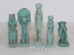 5 DES ANCIENNES STATUES PHARAONIQUES ÉGYPTIENNES Hathor, Isis Sekhmet Baboo (GF)