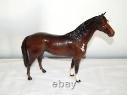 ANCIENNE Grande SCULPTURE Statue Animalière CHEVAL en Céramique