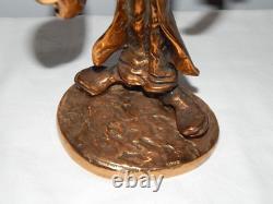 ANCIENNE SCULPTURE STATUE en BRONZE CLOWN Jouant de la Musique Signée Lohé