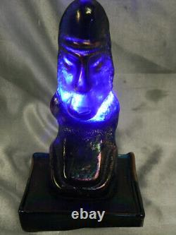 ANCIEN PRESSE PAPIER SCULPTURE PTE DE VERRE BLEU IRISE STATUE MOAÏ OUVRE signée