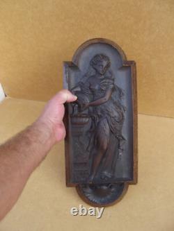 Allégorie Ancien bas relief en bois durci ébonite d'époque Napoléon III