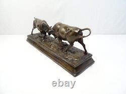 Ancien Bronze Combat De Taureau Statue Sculpture Animaliere Fighting Bull