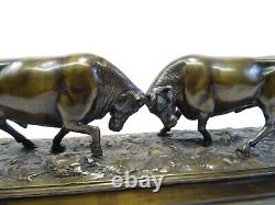 Ancien Bronze Combat De Taureau Statue Sculpture Animaliere Fighting Bull