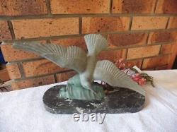 Ancien Bronze Sur Socle En Marbreenvol D Une Mouette Sur Une Vague