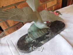 Ancien Bronze Sur Socle En Marbreenvol D Une Mouette Sur Une Vague