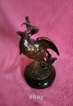 Ancien Sculpteur/ STATUE Bronze Oiseau De Mer Grenouille Dans Sa Bouche