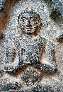 Ancien bouddha en grès enseignement Dynastie Pala Inde du Nord 9/10e
