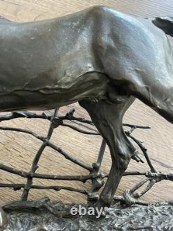 Ancien bronze animalier le cheval à la barrière signé Pierre Jules Mêne 1846