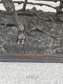 Ancien bronze animalier le cheval à la barrière signé Pierre Jules Mêne 1846