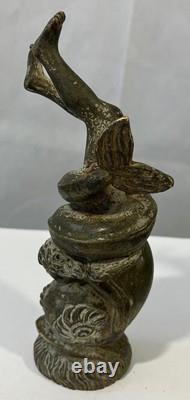 Ancien bronze scène mythologique dans l'esprit de la renaissance Italienne