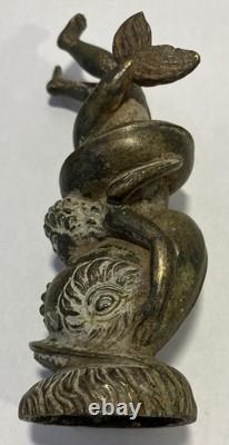 Ancien bronze scène mythologique dans l'esprit de la renaissance Italienne