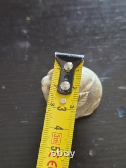Ancien netsuke japonais XIXe singe à la pêche signé sculpture 3 cm