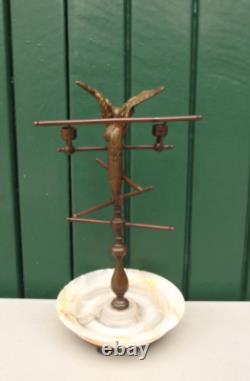 Ancien petit baguier à décor d'un perroquet en bronze et marbre ou albâtre N-1