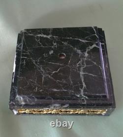 Ancien socle marbre vert de mer pour statue, autre 128x117x50mm