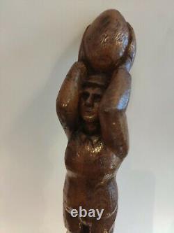 Ancien statue sculpture bois sport RUGBY 1966 signé Dehaud 45 cm
