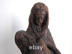 Ancienne Piéta. Haute époque, bois sculpté, art populaire, collections