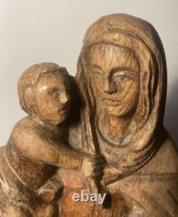 Ancienne Sculpture En Bois Massif Représentant La Vierge À L'enfant