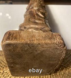 Ancienne Sculpture En Bois Massif Représentant La Vierge À L'enfant