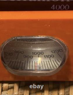 Ancienne Sculpture En Bois Massif Représentant La Vierge À L'enfant