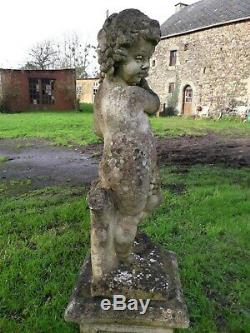 Ancienne Statue De Jardin En Pierre Fillette Aux Raisins