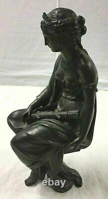 Ancienne Statue Reine assise toge sceptre régule patinée XIXème H 32 cm P 1.8 kg