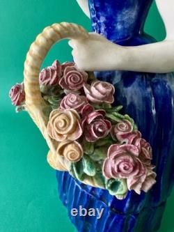Ancienne boite sculpture signée Henri Onesto céramique femme panier de fleurs