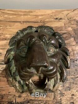 Ancienne bouche de fontaine tête de lion en bronze statue sculpture bassin XIXè