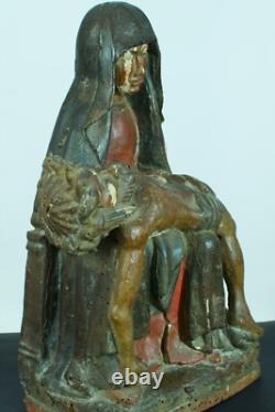 Ancienne grande statue religieuse Piéta Gothique bois sculpté polychrome XV ème