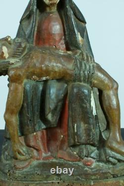 Ancienne grande statue religieuse Piéta Gothique bois sculpté polychrome XV ème