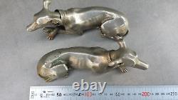 Ancienne paire de sculptures de lévriers ART DECO couchés en métal argenté