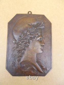 Ancienne plaque en bronze statue Sculpture de marianne époque XIXème pour Mairie