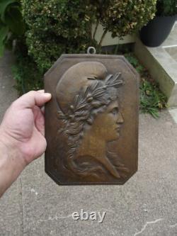 Ancienne plaque en bronze statue Sculpture de marianne époque XIXème pour Mairie