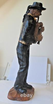 Ancienne rare sculpture statue statuette breton joueur de cornemuse polychrome