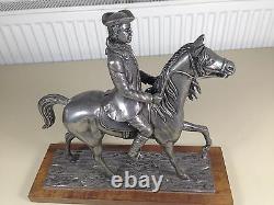 Ancienne sculpture 1920 art deco cavalier en regule cheval vintage napoleon