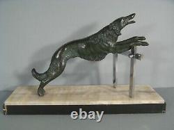 Ancienne sculpture animalière bronze Art Déco années 1930 course chien lévrier