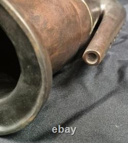 Ancienne sculpture contemporaine en Bronze Le prix VSCD MIME Signée