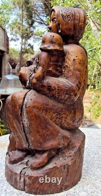 Ancienne sculpture en bois bretonne a l'enfant 19 ème signature à identifier