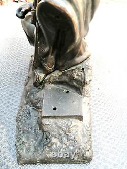 Ancienne sculpture en bronze personnage 19 ème