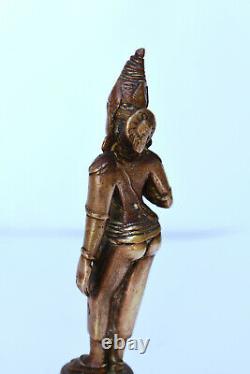 Ancienne sculpture en bronze statue de la déesse de la divinité indienne Parv