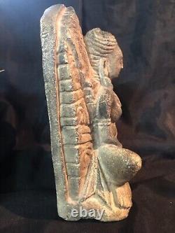 Ancienne sculpture statue deesse en pierre