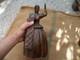 Ancienne Statue Bois Sculpté Femme Fille Bois Massif Sculpture Bois