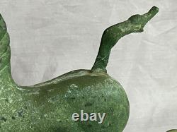 Ancienne statue bronze Couleur Vert Cheval volant ou cheval volant au galop