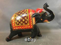 Ancienne statue d'éléphant en bois sculpture made in India déco yoga ayurvéda