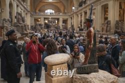 Ancienne statue égyptienne Amon-Ra roi pharaon Egypte sculpture pierre art an